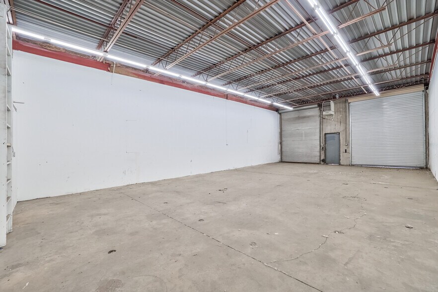 More Photos Of 10 S Havana St, Aurora Unknown For Lease