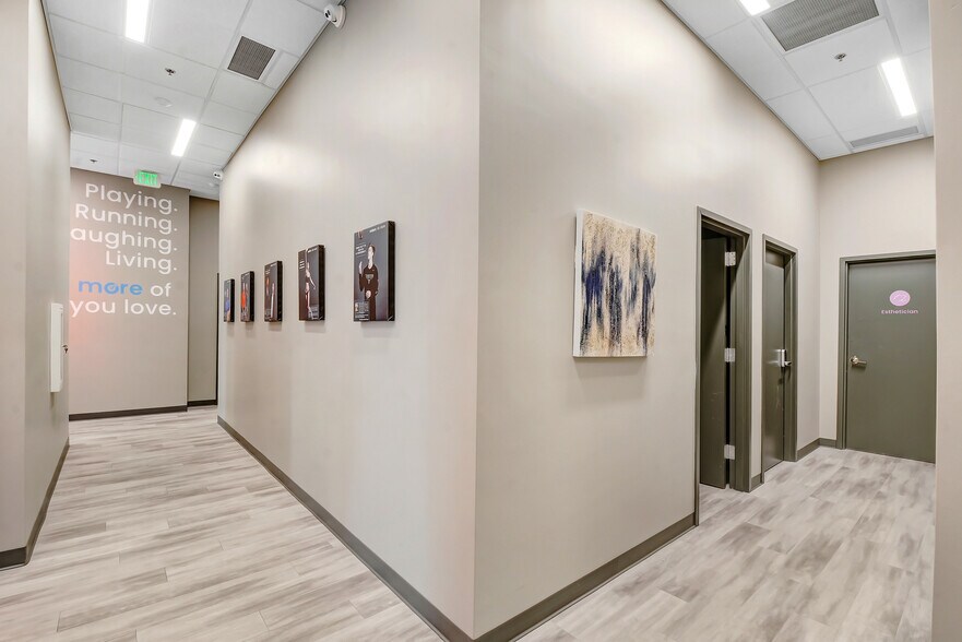 More Photos Of 1031-1033 Montana Ave, Santa Monica Freestanding For Sale