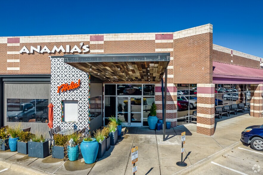 More Photos Of 110 W Sandy Lake Rd, Coppell Unknown For Lease