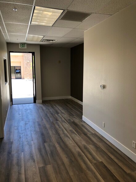 More Photos Of 77772 Flora Rd, Palm Desert Office For Lease