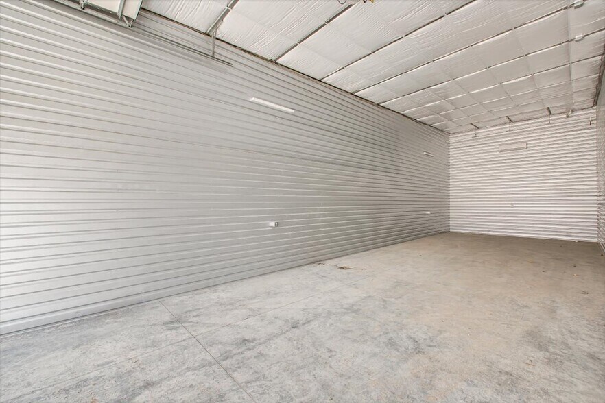 More Photos Of 501 Del Dr, Jerome Self Storage For Sale