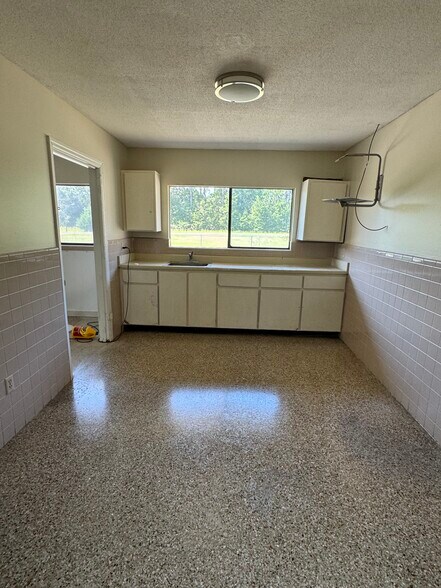 More Photos Of 4265 US Highway 17 N, Brunswick Medical For Sale