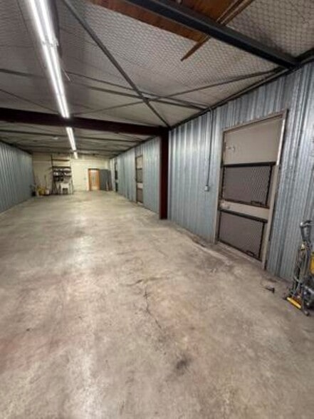 More Photos Of 807 Seaboard St, Myrtle Beach Industrial For Lease