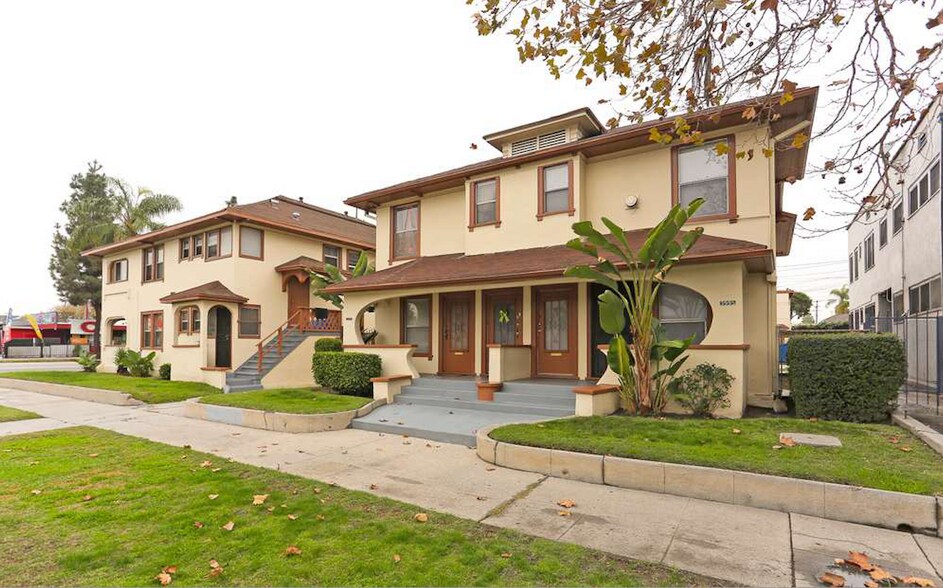 Primary Photo Of 3994-3997 S Harvard Blvd, Los Angeles Apartments For Sale