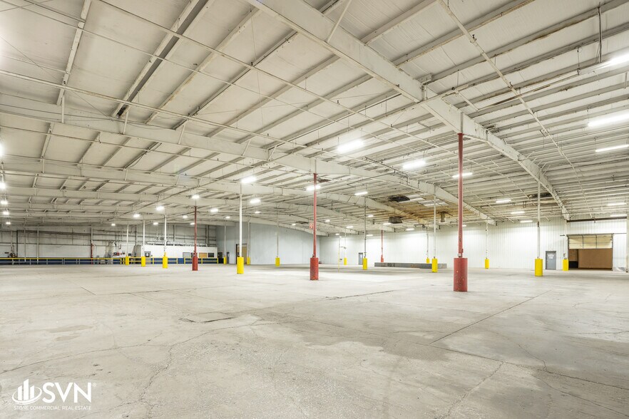More Photos Of 1285 Enterprise Dr, Winchester Warehouse For Lease