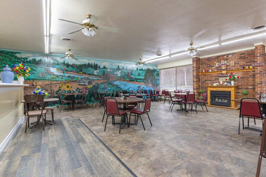 More Photos Of 749-751 Dayton Oxford Rd, Carlisle Freestanding For Lease