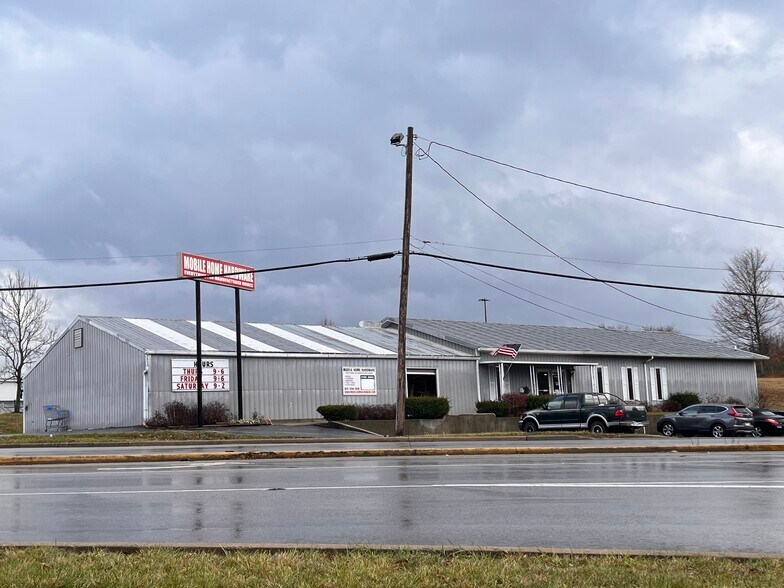 More Photos Of 3695 W State Road 45, Bloomington Freestanding For Lease