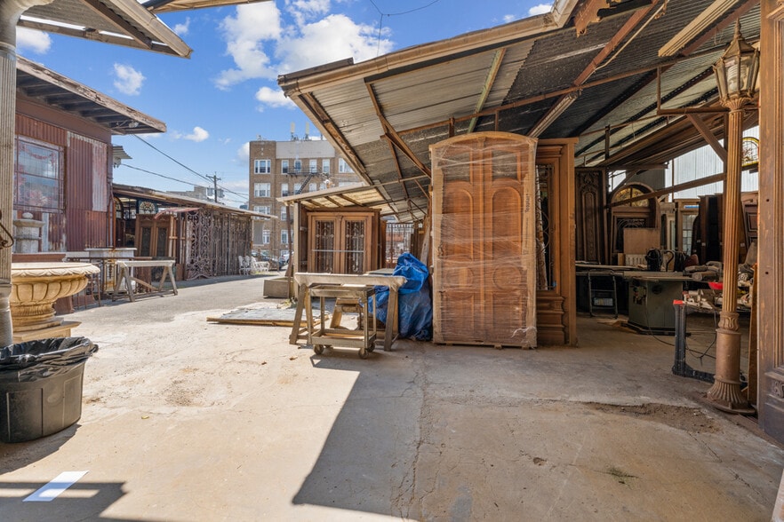 More Photos Of 246-248 Beacon Ave, Jersey City Warehouse For Lease