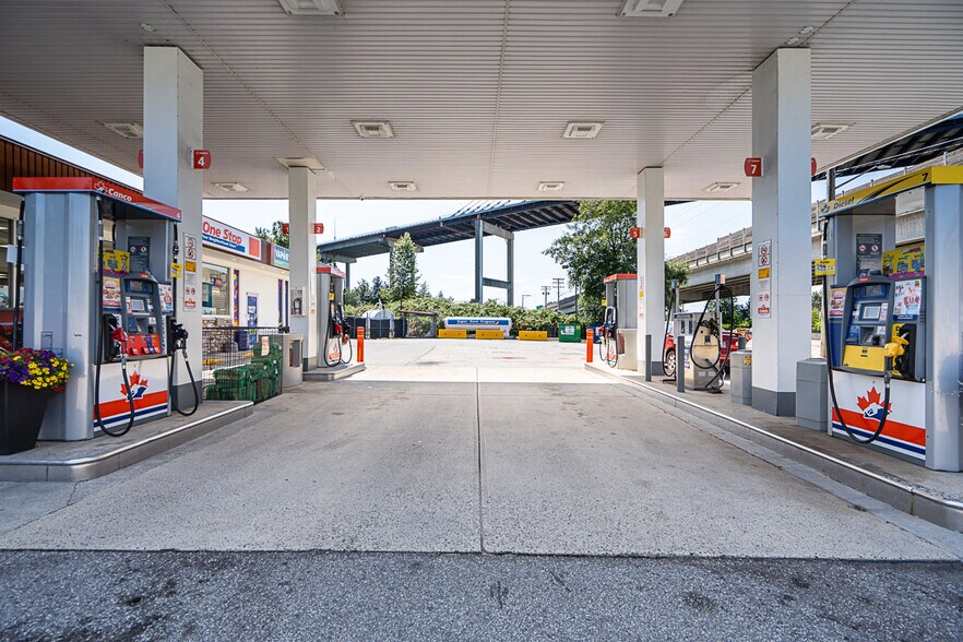 More Photos Of 10240 River Rd, Delta Service Station For Sale