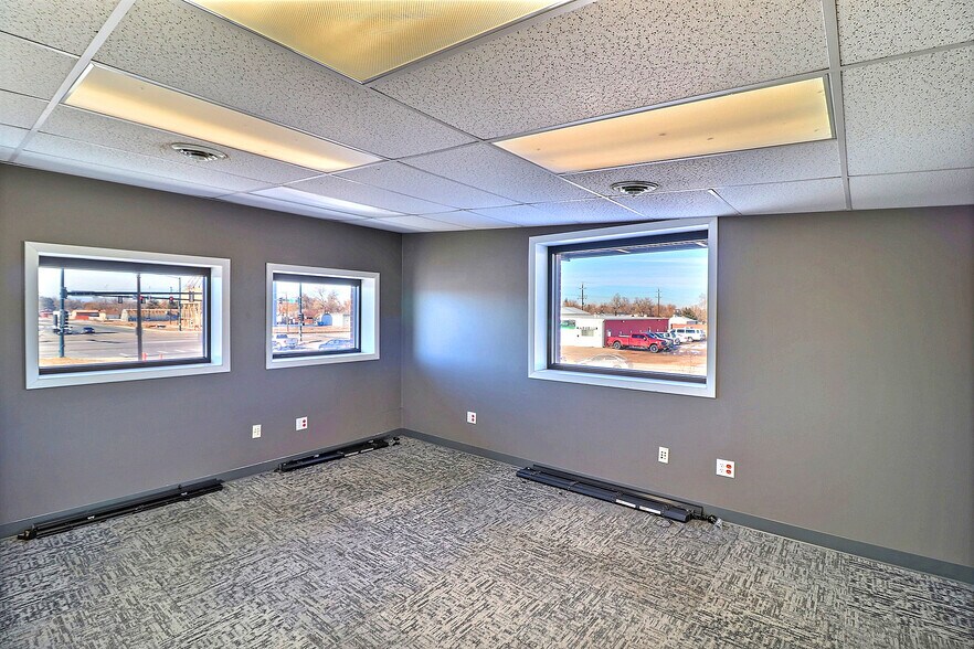 More Photos Of 1616 2nd Ave, Greeley Industrial For Sale