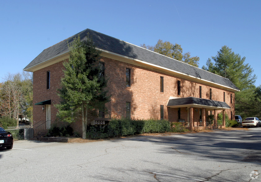 Primary Photo Of 1440 Fernwood Glendale Rd, Spartanburg Medical For Sale