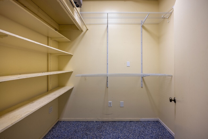 More Photos Of 313-323 Princeton Ave, Half Moon Bay Service For Lease