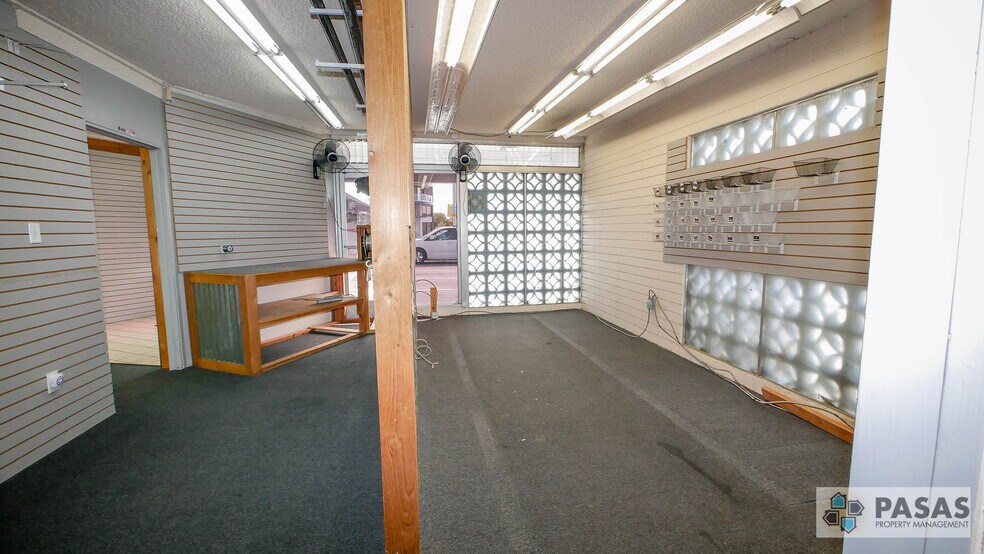More Photos Of 3016-3018 Garrison St., San Diego Storefront Retail Office For Lease
