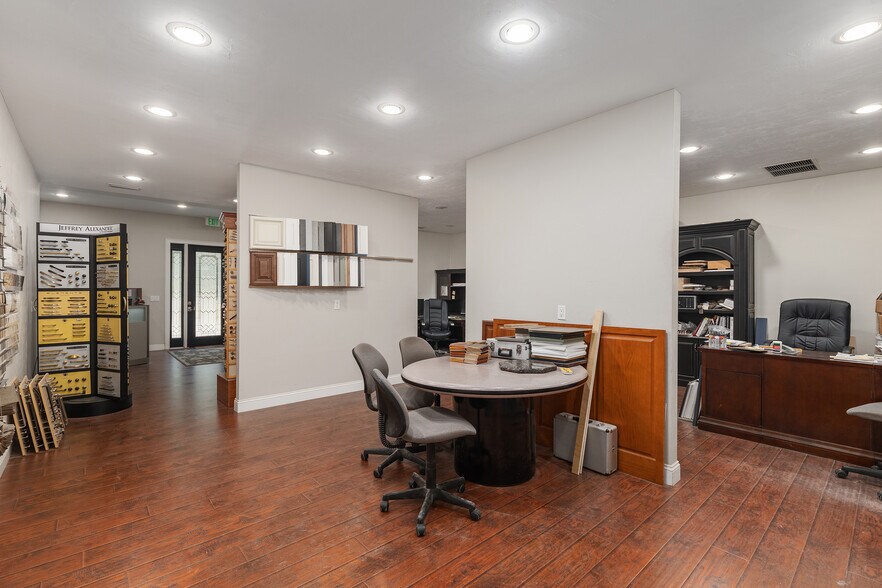 More Photos Of 26509 NW Us-27, High Springs Warehouse For Sale