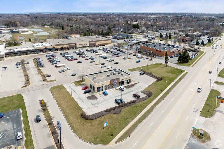 More Photos Of 5055 Douglas Ave, Racine Storefront For Lease