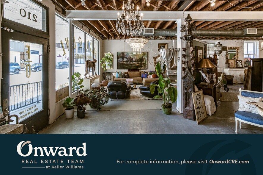 More Photos Of 210-224 S 5th St, Waco Storefront Retail Office For Lease