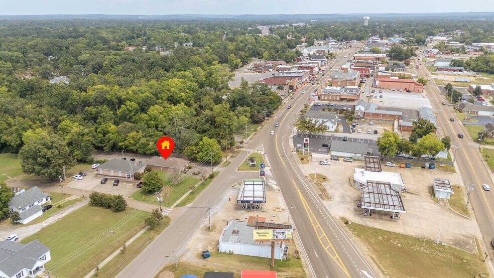 More Photos Of 40 W Main St, Savannah Office For Sale