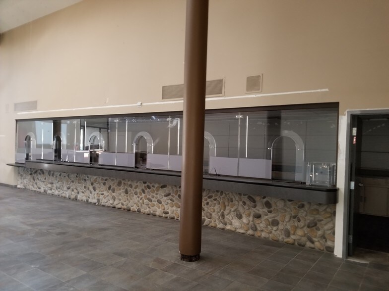 More Photos Of 2500 Del Rosa Ave, San Bernardino Storefront Retail Office For Lease