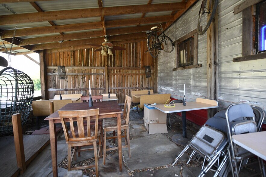 More Photos Of 268 Richland St, Dayton General Retail For Sale