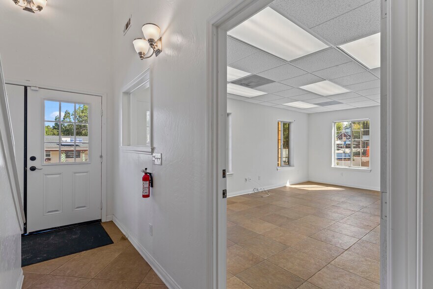 More Photos Of 31961 Hilltop Blvd, Running Springs Loft Creative Space For Sale