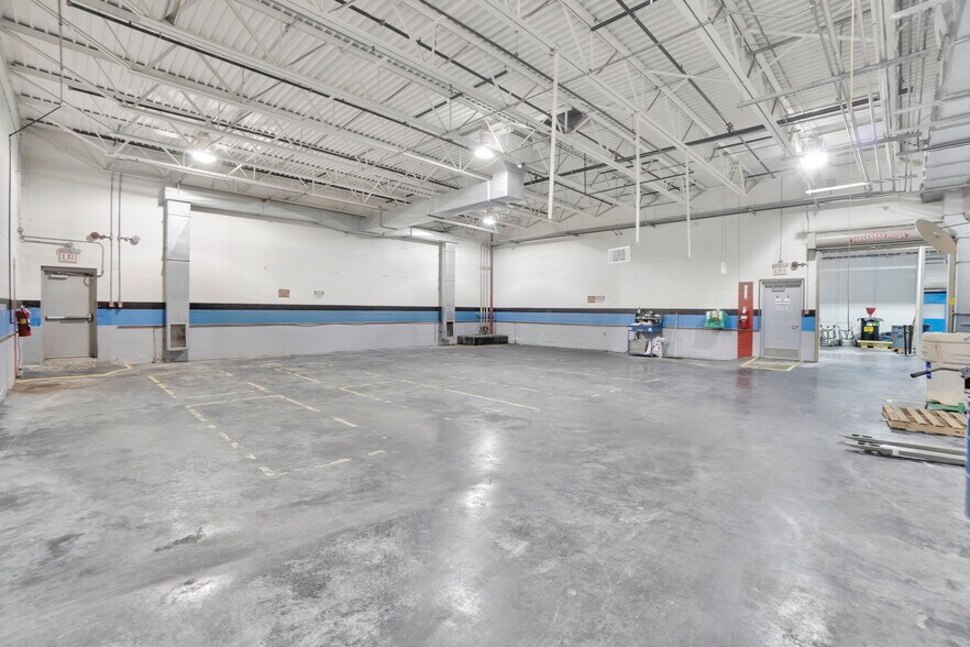 More Photos Of 816 W Fieldcrest Rd, Eden Industrial For Sale