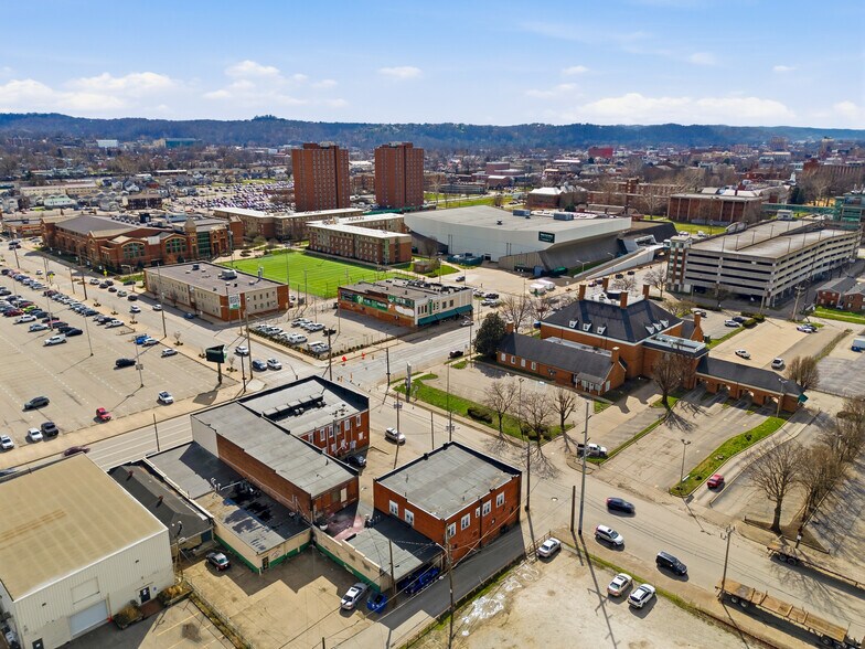 More Photos Of 212 20th St, Huntington Storefront Retail Residential For Sale