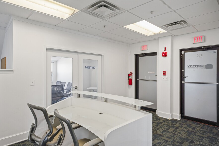 More Photos Of 602 S King St, Leesburg Medical For Sale