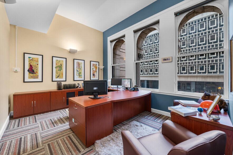 More Photos Of 730 17th St, Denver Office For Sale