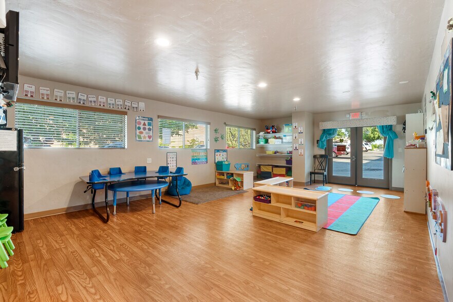 More Photos Of 7175 E 2nd St, Prescott Valley Warehouse For Sale