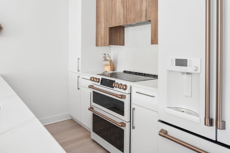 More Photos Of 13575 Rue Du Médoc, Mirabel Apartments For Sale