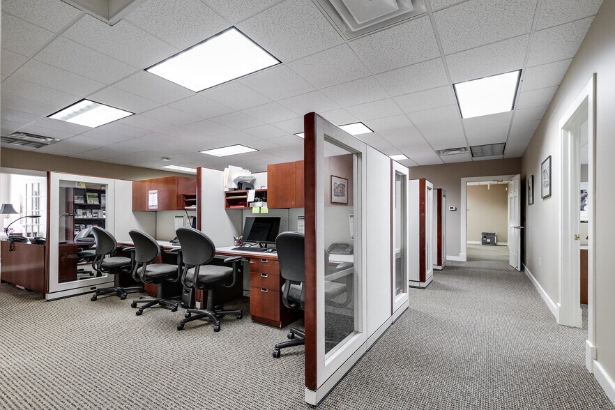 More Photos Of 11533 Nuckols Rd, Glen Allen Medical For Sale