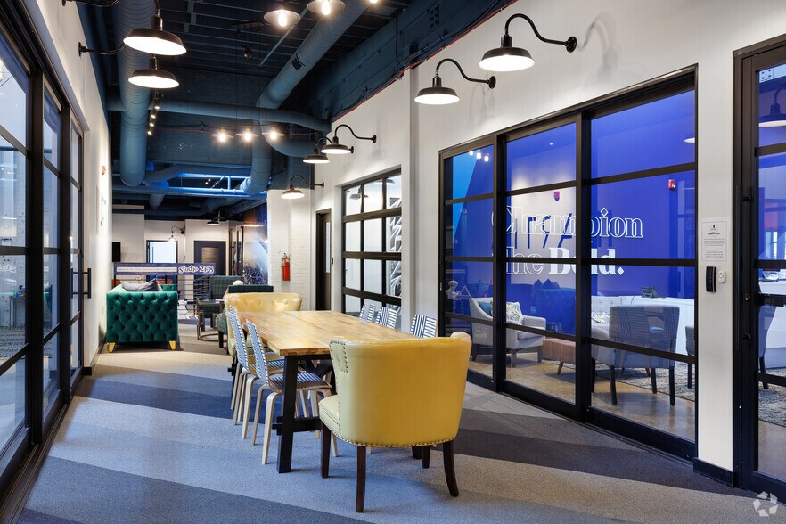 More Photos Of 2311-2315 Locust St, Saint Louis Office For Lease