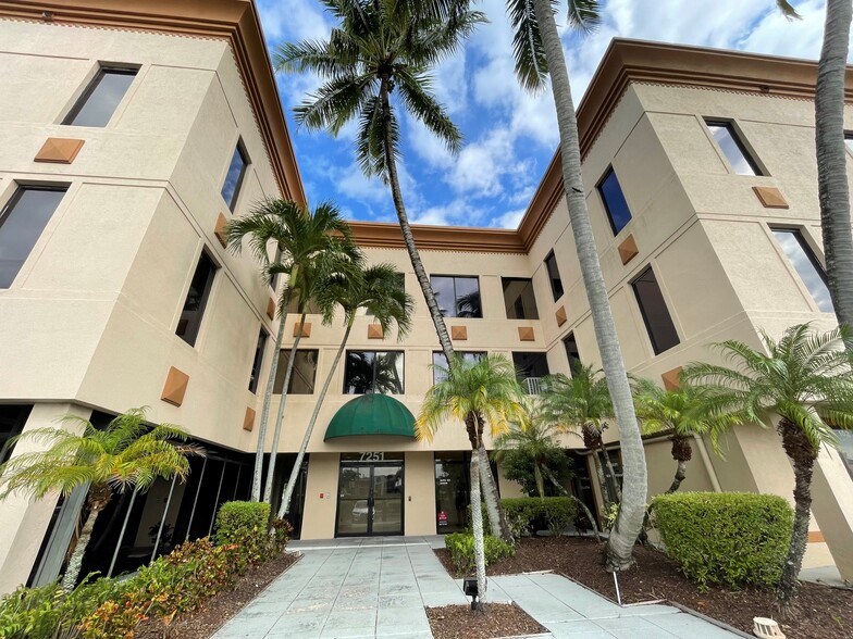 Primary Photo Of 7251 W Palmetto Park Rd, Boca Raton Medical For Lease