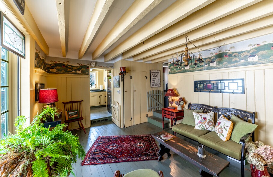 More Photos Of 547 Baltimore Pike, Glen Mills Office For Sale