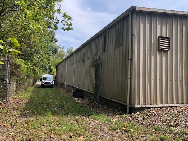 More Photos Of 1500 S McCully Dr, Monroeville Warehouse For Sale