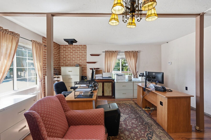 More Photos Of 568 Forest Shade Rd, Crestline Office For Sale