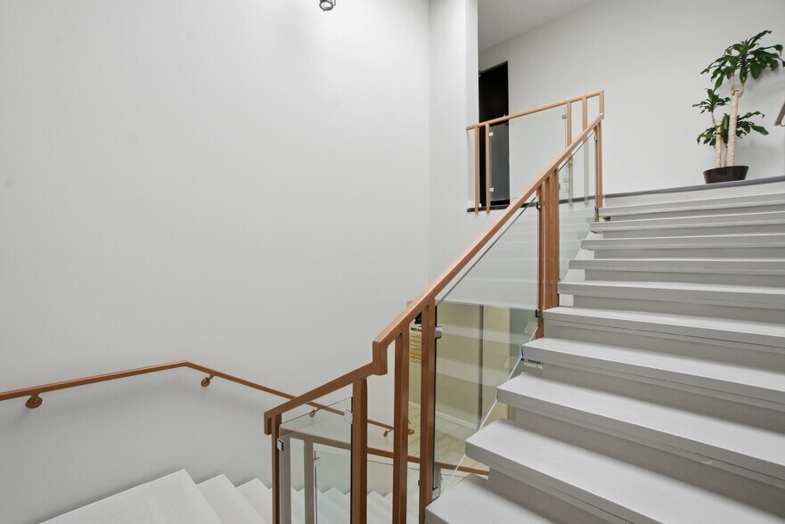 More Photos Of 1603 Santa Rosa Rd, Richmond Medical For Sale