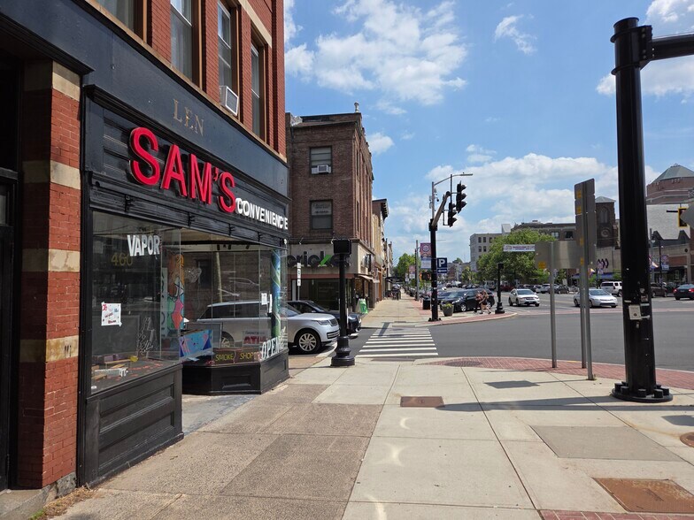 More Photos Of 460-470 Main St, Middletown Apartments For Lease