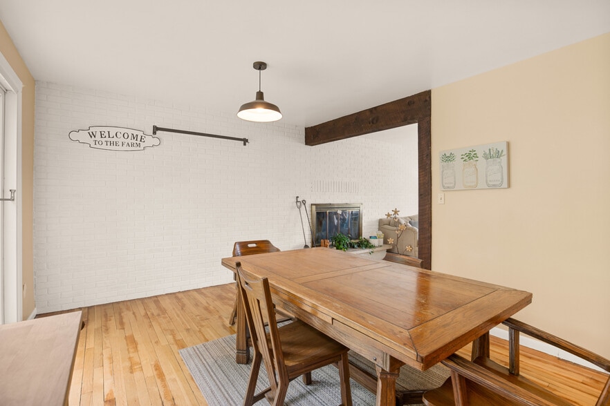 More Photos Of 162 Black Bear Run, Berlin Specialty For Sale