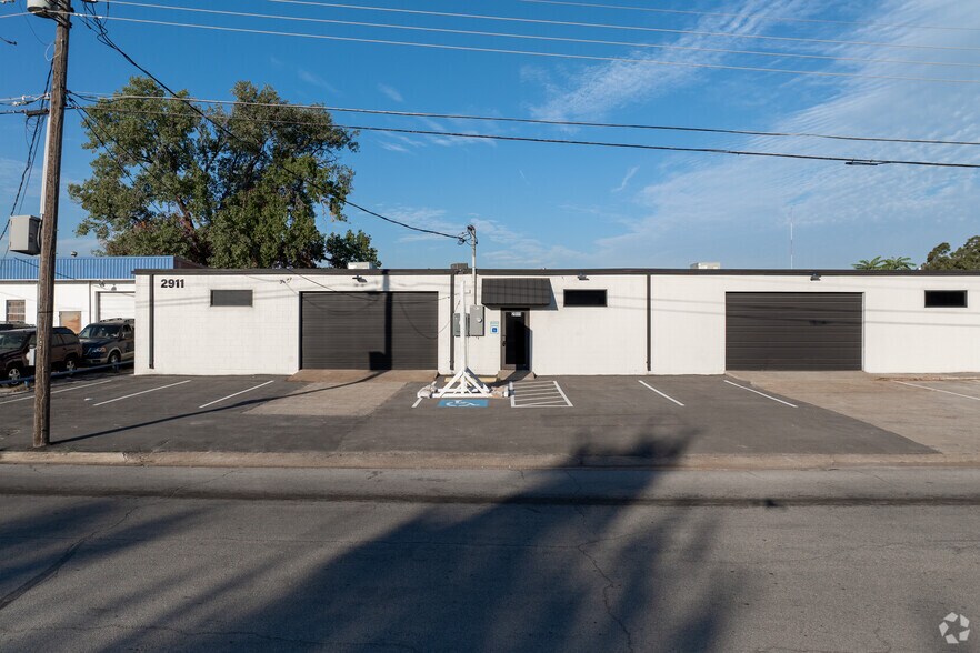 More Photos Of 2911 Edith Ln, Haltom City Unknown For Lease