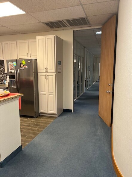 More Photos Of 9876 Plano Rd, Dallas Office For Sale