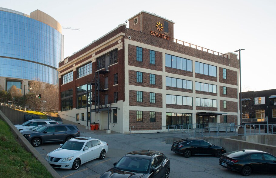 More Photos Of 416-422 Admiral Blvd, Kansas City Office For Lease