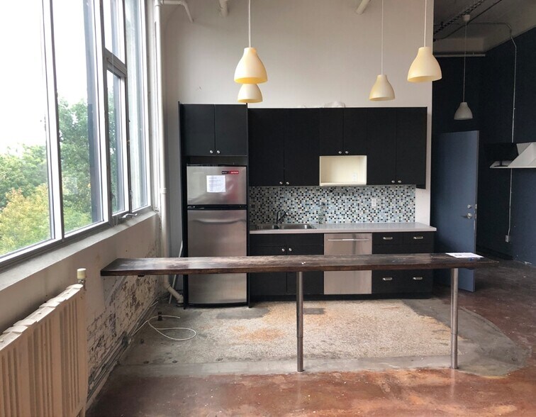 More Photos Of 235 Carlaw Ave, Toronto Office For Lease