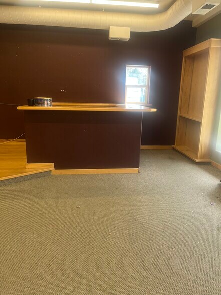More Photos Of 4221 W Eisenhower Blvd, Loveland General Retail For Lease