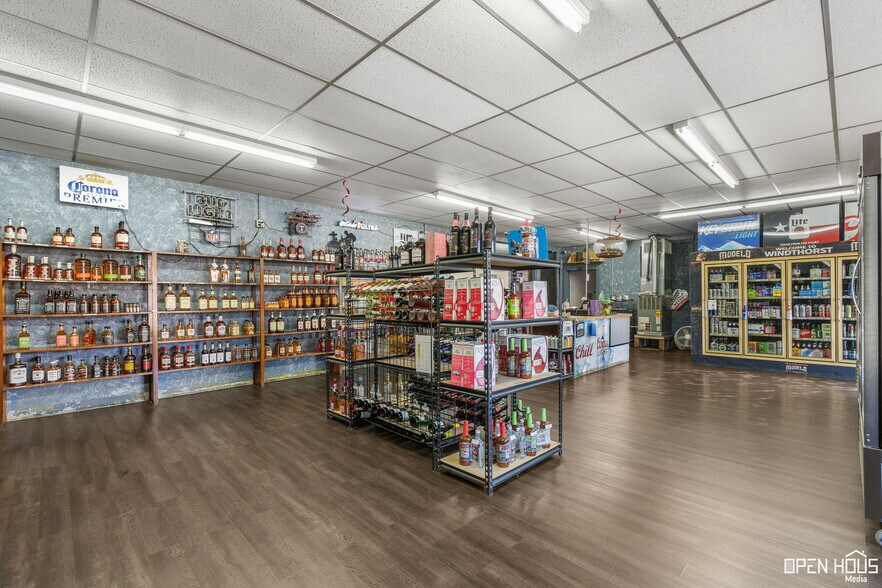 More Photos Of 18847 US-281, Windthorst Storefront Retail Office For Sale