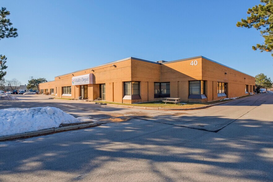 More Photos Of 24 Viceroy Rd, Concord Unknown For Lease