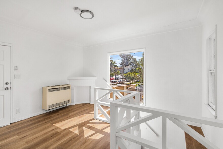 More Photos Of 1836 Lansdowne Ave, Los Angeles Multifamily For Sale