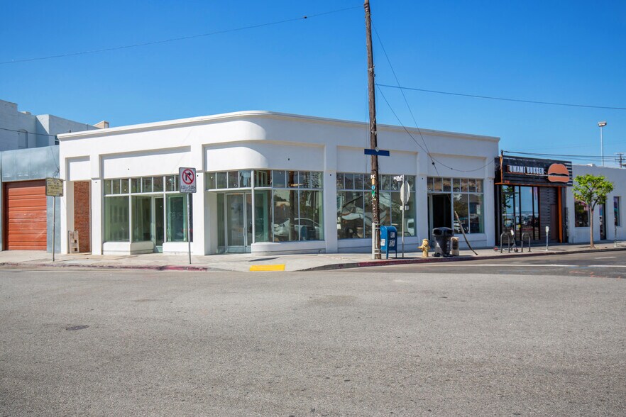 More Photos Of 734-744 E 3rd St, Los Angeles Storefront For Lease