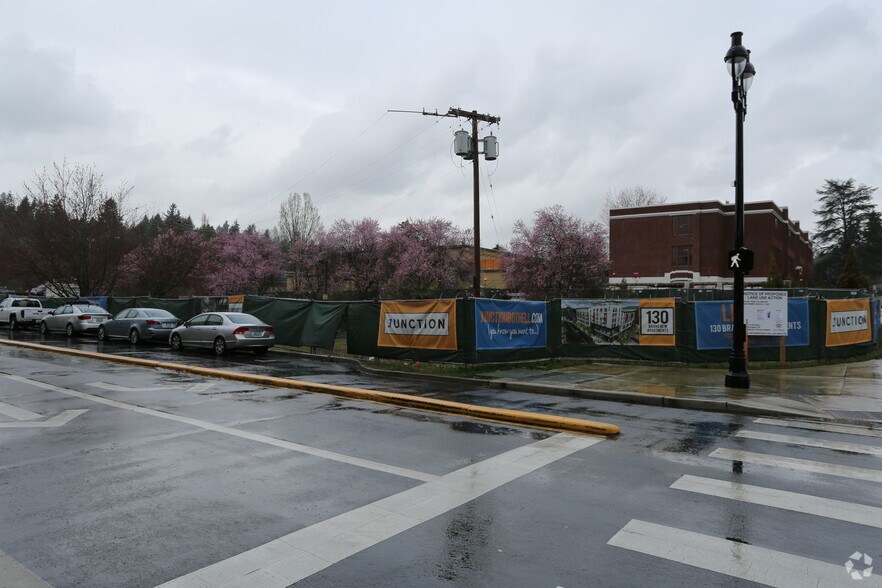 More Photos Of 9924 NE 185th St, Bothell Multifamily For Sale