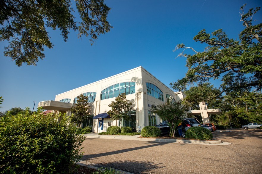Primary Photo Of 1721 Medical Park Dr, Biloxi Medical For Lease